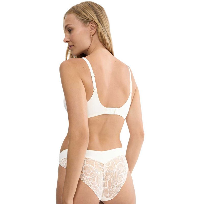 Triumph Body Make-Up Illusion Lace Wired Padded Bra image number 1